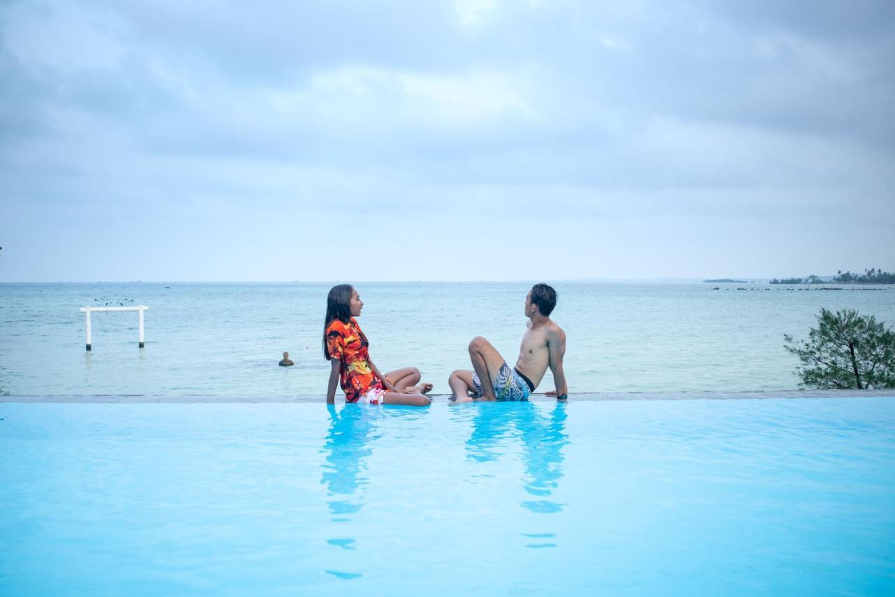 Bintan Exotica Resort By Waringin Hospitality Berakit Exterior foto