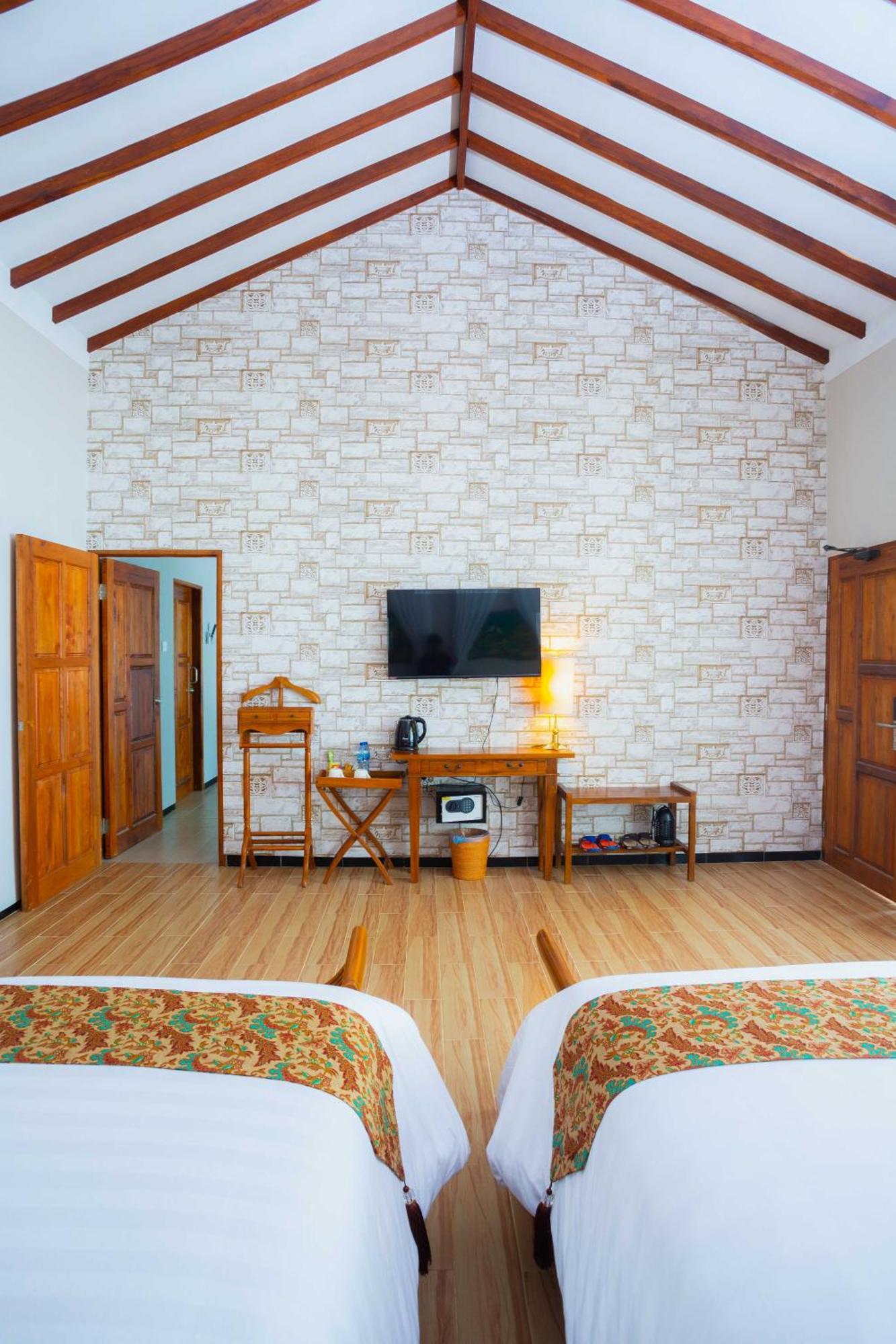 Bintan Exotica Resort By Waringin Hospitality Berakit Exterior foto